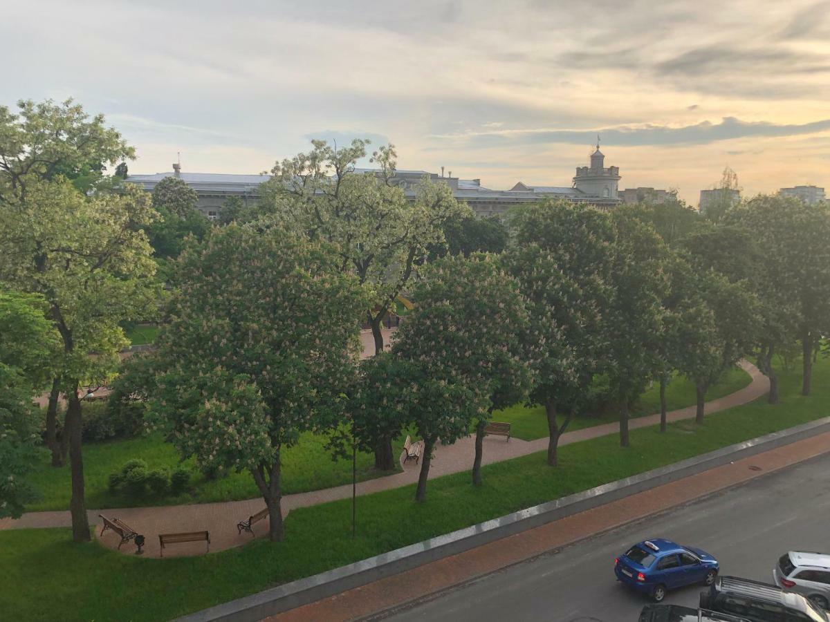 Grand Apartment 2 Чернихив Екстериор снимка